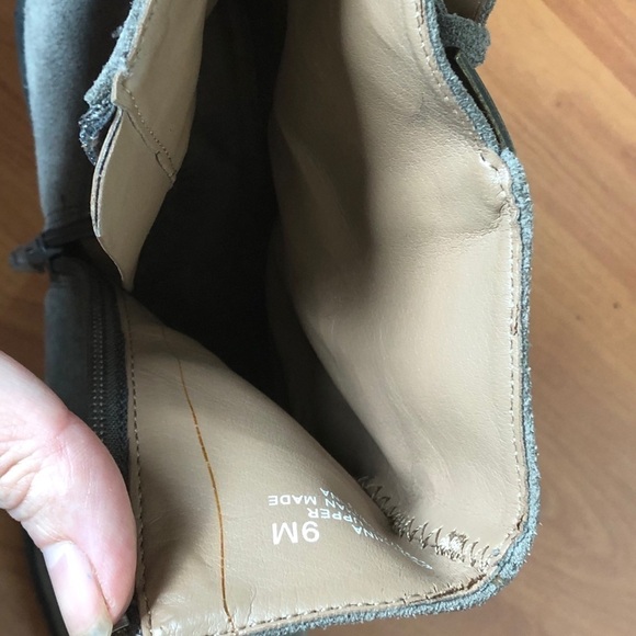 Easy Spirit Suede Wedge Boots Size 9 Gray Buckle - Picture 13 of 15